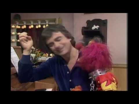 Muppet Show: Dudley Moore with Animal and Floyd