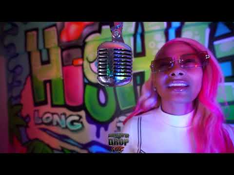 Sigdatrig Performs ‘Honey’ #AllFemaleHipHop  #MicDrop 🎙️