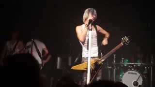 Marianas Trench &quot;While We&#39;re Young&quot; NEW SONG - First Performance MN