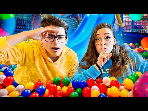 24 ORE CHIUSI in un PARCO GIOCHI per SOLI BAMBINI! ROBY POLAR