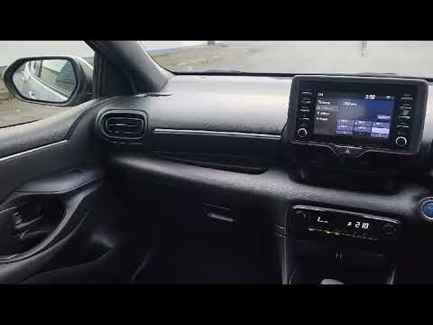 Video of Toyota Yaris 1.5VVTi Hybrid *** Reversing Camera /