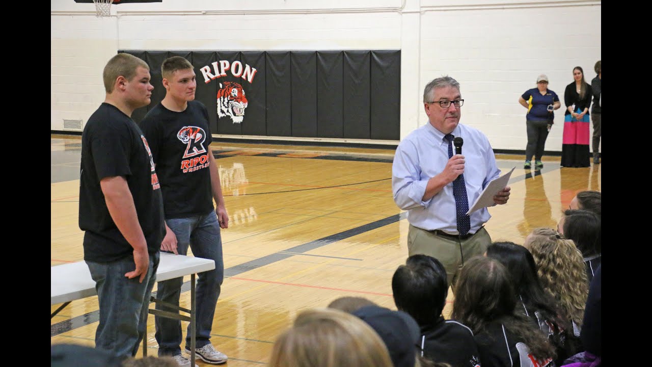 RHS wrestlers receive state send-off