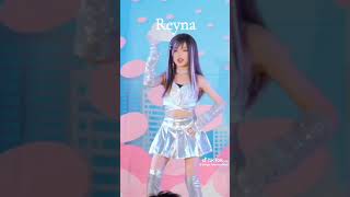 ジュニアアイドル