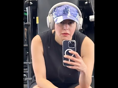 لقاء الخميسي تستعرض رشاقتها في «الجيم».. «تمارين شاقة»