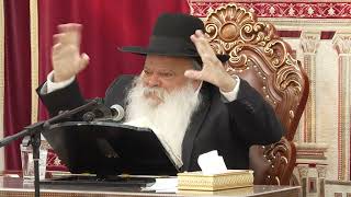 מסמרים בעיניים | הרב דניאל זר (הרב דניאל זר) - התמונה מוצגת ישירות מתוך אתר האינטרנט יוטיוב. זכויות היוצרים בתמונה שייכות ליוצרה. קישור קרדיט למקור התוכן נמצא בתוך דף הסרטון