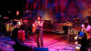 Ani DiFranco performing &quot;Alla This&quot;