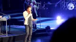 American Idols Live Tour 2013 Bridgeport, CT Paul Jolley covers 'Blown Away' & 'Summer Nights'