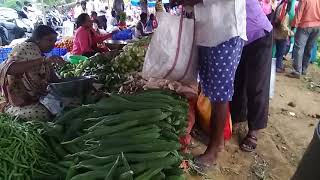 preview picture of video 'Honnudike, Tumkur - a Village panchayat, Sunday Santhe(Market/Mandi)'