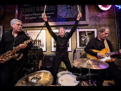 The Sonics - Full Performance (Live at Easy Street)