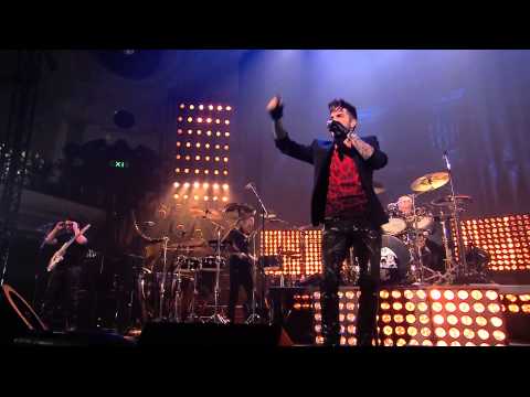 Queen + Adam Lambert - We Will Rock You - New Years Eve London 2014