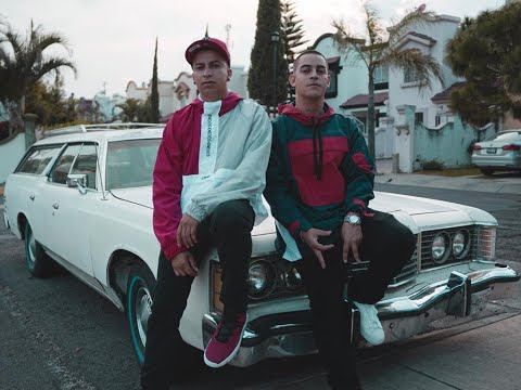 Toser One ft. Neto Peña - Me Mantengo de Pie