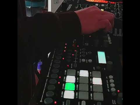 "sekouss tribale" impro live machine (hardtek, tribe, tribecore, tekno) elektron analog rythm