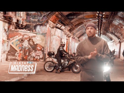 Kasimo - Famous (Music Video) | @MixtapeMadness