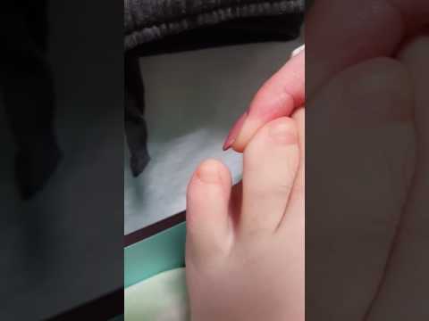 Masaż koślawe ustawienie zatrzymania wideo Zaprawianie nasion na palcach