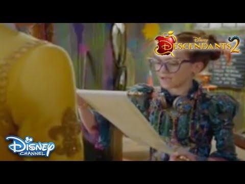 Descendants 2 (Clip 'Dizzi Comes to Prep Auradon')