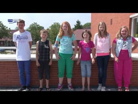 Schoolchildren from Goor practice the Goor folk song
