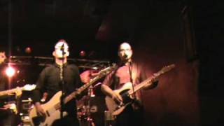 The Comebacks - Nobody Knows