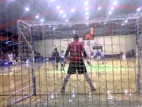 Gol de gordillo de doble penalty para el melilla