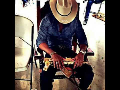 Revolver Cannabis - Cuento Chino Feat Lenin Ramírez