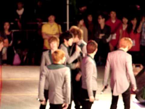 [FANCAM] 2011.05.19 Hongik Uni Festival: U-Kiss ManManHaNi