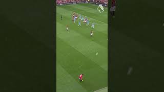 Download lagu Zlatan pounces on Man City goalkeeper error! mp3 Download lagu Zlatan pounces on Man City goalkeeper error! mp3