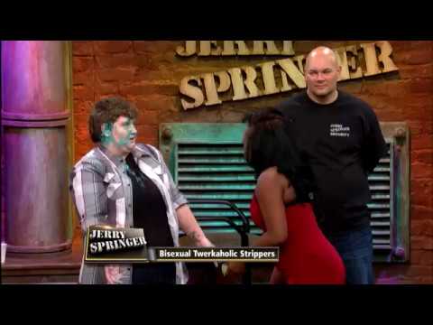 download lagu mp3 mp4 Cupcake With Face, download lagu Cupcake With Face gratis, unduh video klip Cupcake With Face