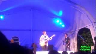 A Drag in D Flat (Live) Saves The Day