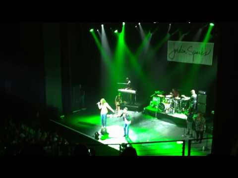 Art of Love (HQ) - Guy Sebastian & Jordin Sparks live at Club Nokia