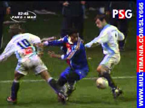 Ronaldinho Gaucho - PSG vs Marseille (Unbelievable Dribble)