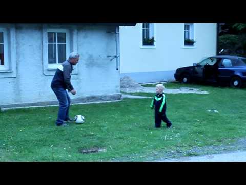 Eric - Fußball mit Opa