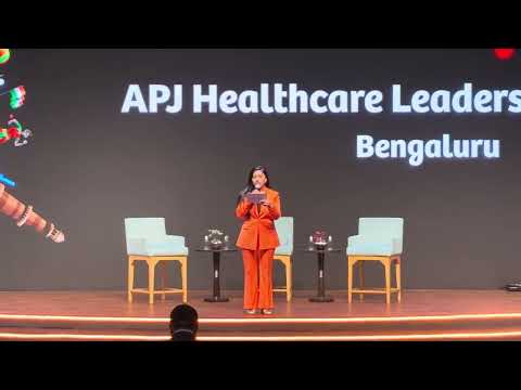 MC Raina Dsouza hosting Healthcare and Medical event emcee Raina Dsouza - medical event in Bengaluru
