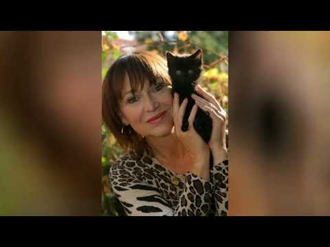 Petra Černocká - Povím slůvek pár (1975) (HD)