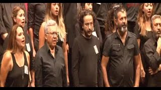 Zülfü Livaneli'den Tarık Akan'a 'Yiğidim, Aslanım' türküsü