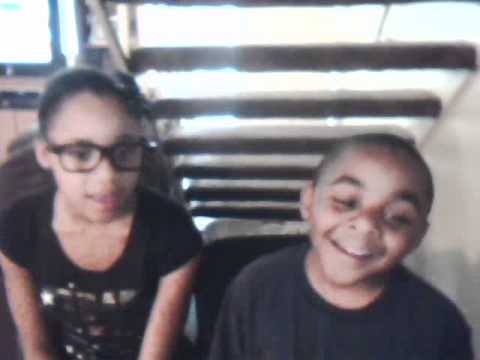 De'ja and Khiry singing "Dont Change" by Musiq Soulchild