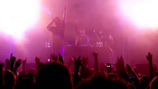 Bliss n Eso TV - House Of Dreams Tour feat. Yelawolf (Perth 2013)