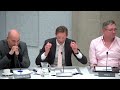 Brekelmans (VVD) zegt geen probleem te hebben met DWANG bij AZC als gemeente niks doet!