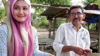 Download lagu Komedi Aceh (Apalahu, Bg Taleb, sabirin Lamno) - potongan film lucu mp3