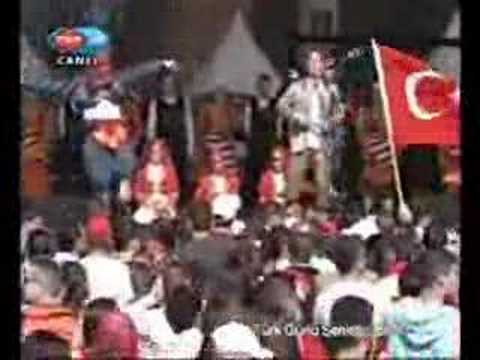 UZUNEFE SÜMER EZGÜ BERLİN TÜRK YÜRÜYÜŞÜ - KÜTAHYA