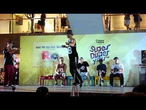 R16 Singapore 2014 Locking Top 14