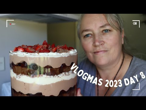 Chocolate Trifle | Holiday Dessert | #vlogmas2023 Day 8