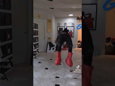 Duke Dennis does backflip in big red boots‼️‼️‼️#amp #shorts #dukedennis