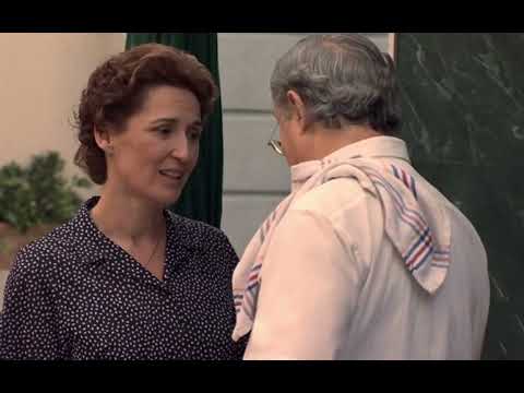 Amar C437 - Serafina riñe a Lucía en el bar