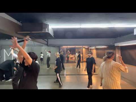 จอมโจรคิดส์ cover Stray Kids [Miroh] - Dance Practice