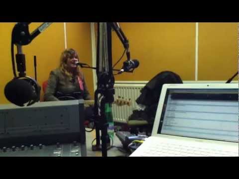 The Raincoats on the Dexter Bentley radio show programmed by Victoria Yeulet 26/01/13