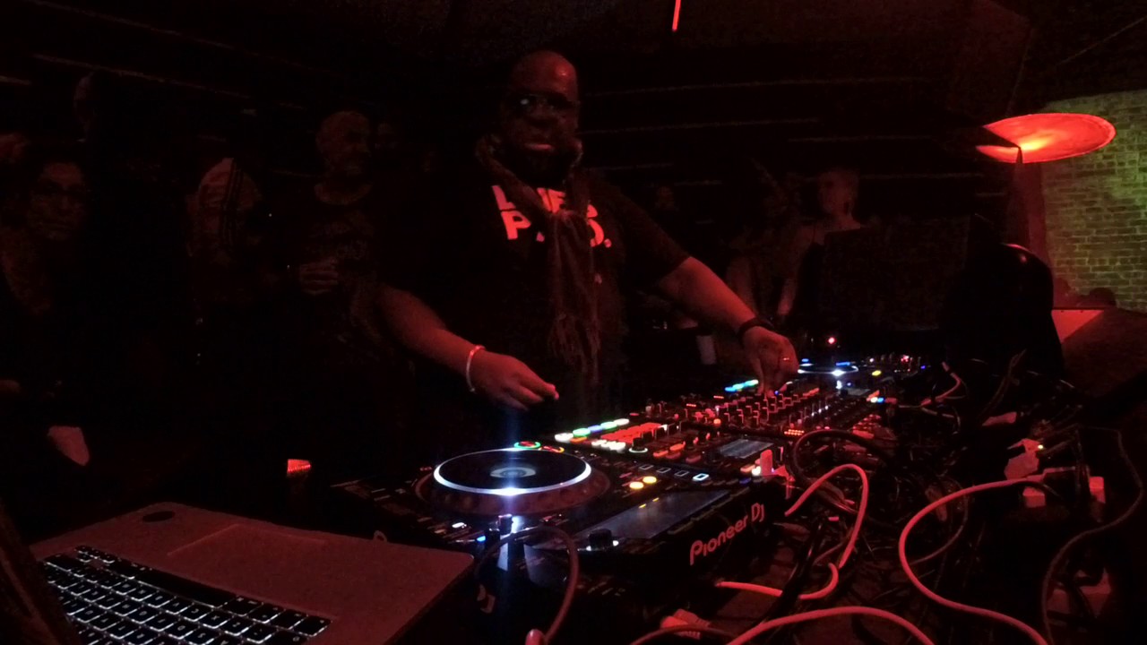 Carl Cox - Live @ Halcyon In The Booth 002 2017