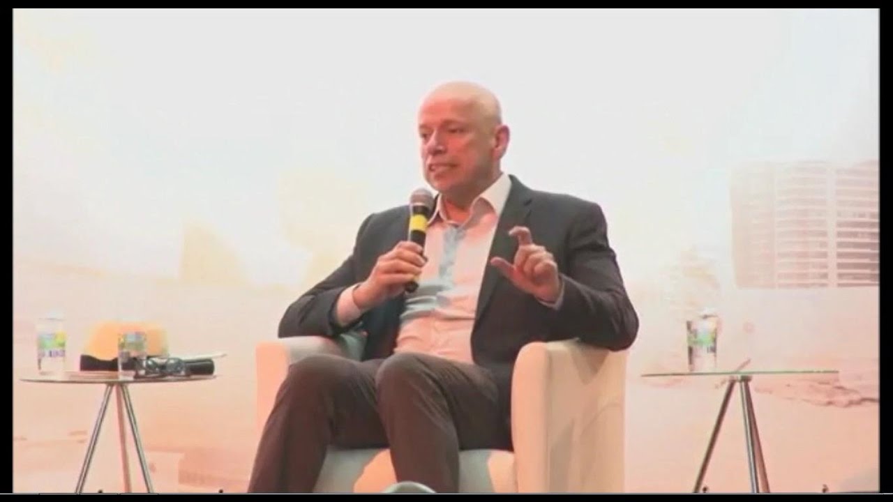 LEANDRO KARNAL - "Valores são acordos sociais e históricos"