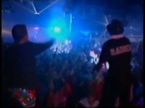 Dream Frequency - (feel so real) _ (feat.Debbie Sharp) live @ pleasuredrome farnworth, Bolton (1992)