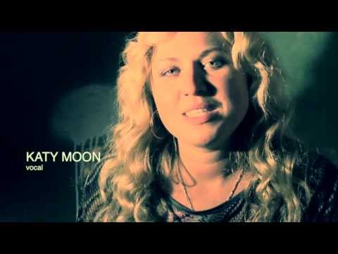 JAM # 238 @ THE HAT BAR - Fly Me To The Moon and interviews