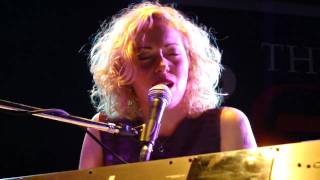 trail of grief - Anneke Van Giersbergen