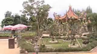 preview picture of video 'Copy of Kanchanaburi, and the River Kwai Bridge, and Kuang Im  Chinese Temple, Thailand. ( 18 )'
